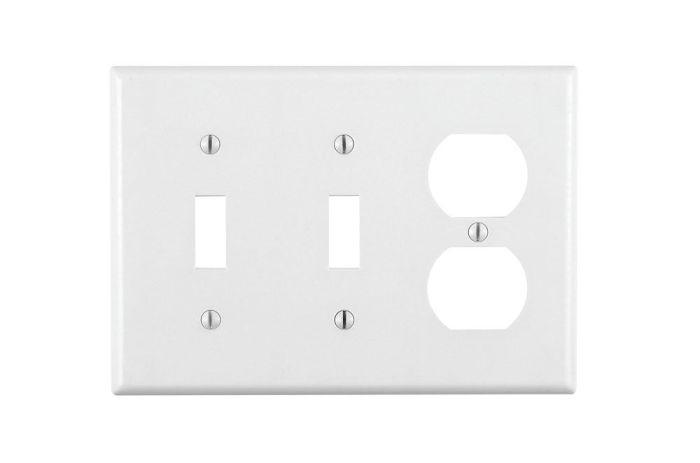 Leviton 88021 3-Gang Wallplate: 2-Toggle & 1-Duplex, Standard Size, White Thermoset Device Mount