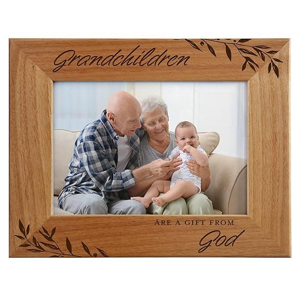 CEDAR CRATE MARKET Engraved Natural Wood Photo Frame for Grandchildren Fits 5x7 Horizontal Portrait Perfect Gift for Grandparents