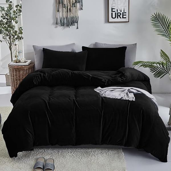 Luxlovery Black Velvet King Comforter Set Plush Fluffy Bedding Minimalist Dark Color Modern Winter Warm Flannel Quilt for King Bed