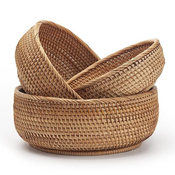 Round Rattan Fruit Baskets Set of 3 Woven Storage Bowls Key Holder Stackable for Kitchen Tabletop Natural Design